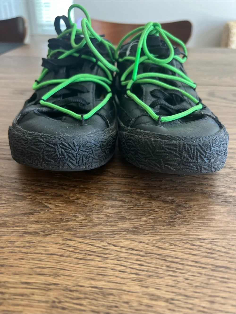 Nike x Off-White blazer low Black Sneakers with Neon Green Laces